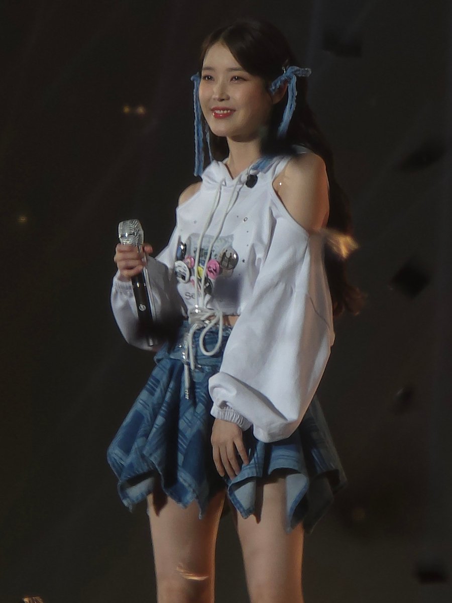 are_iu's tweet photo. 240420 어쩌구저쩌구 https://t.co/5L1sNcRVe8