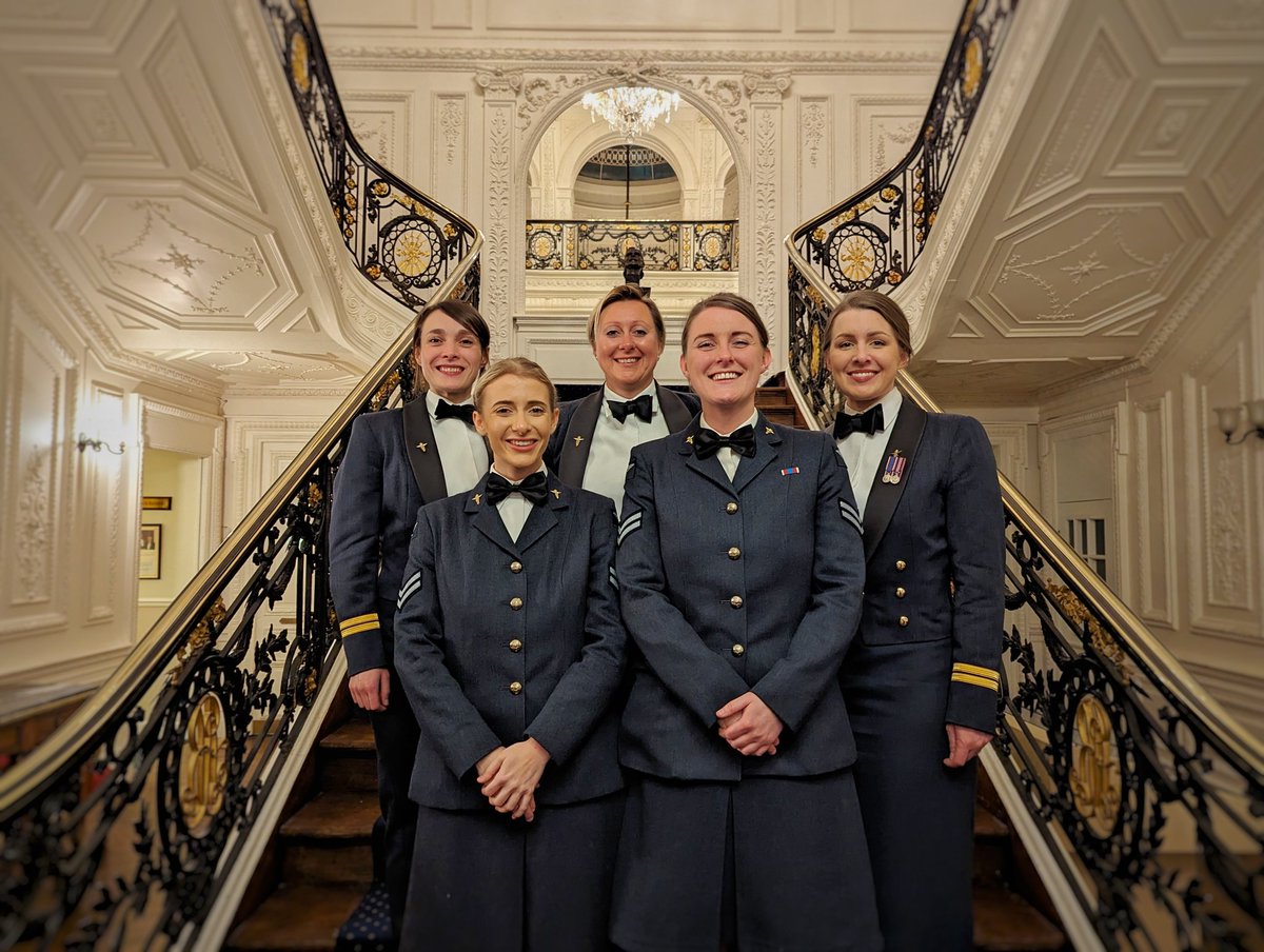 DMS_JHGSE's tweet photo. A fantastic few days at RAF Halton attending the RAFMS Symposium "Our people, our patients"
A brilliant insight into @RAFMedServices, some inspiring guest speakers and the opportunity to hear from our SLT.
And of course, a much enjoyed DiN at Halton House !
#TeamJHG #RAFMS https://t.co/uqPziFS4lD