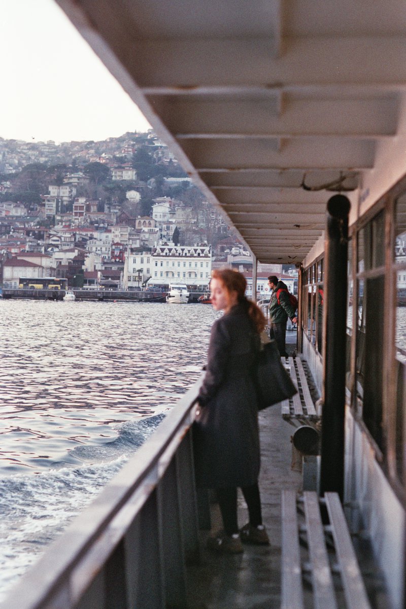 benzer dinginlikler, dinginlik her zaman berraklık mıdır sorusuyla 35mm | eminönü-rumelikavağı hattı