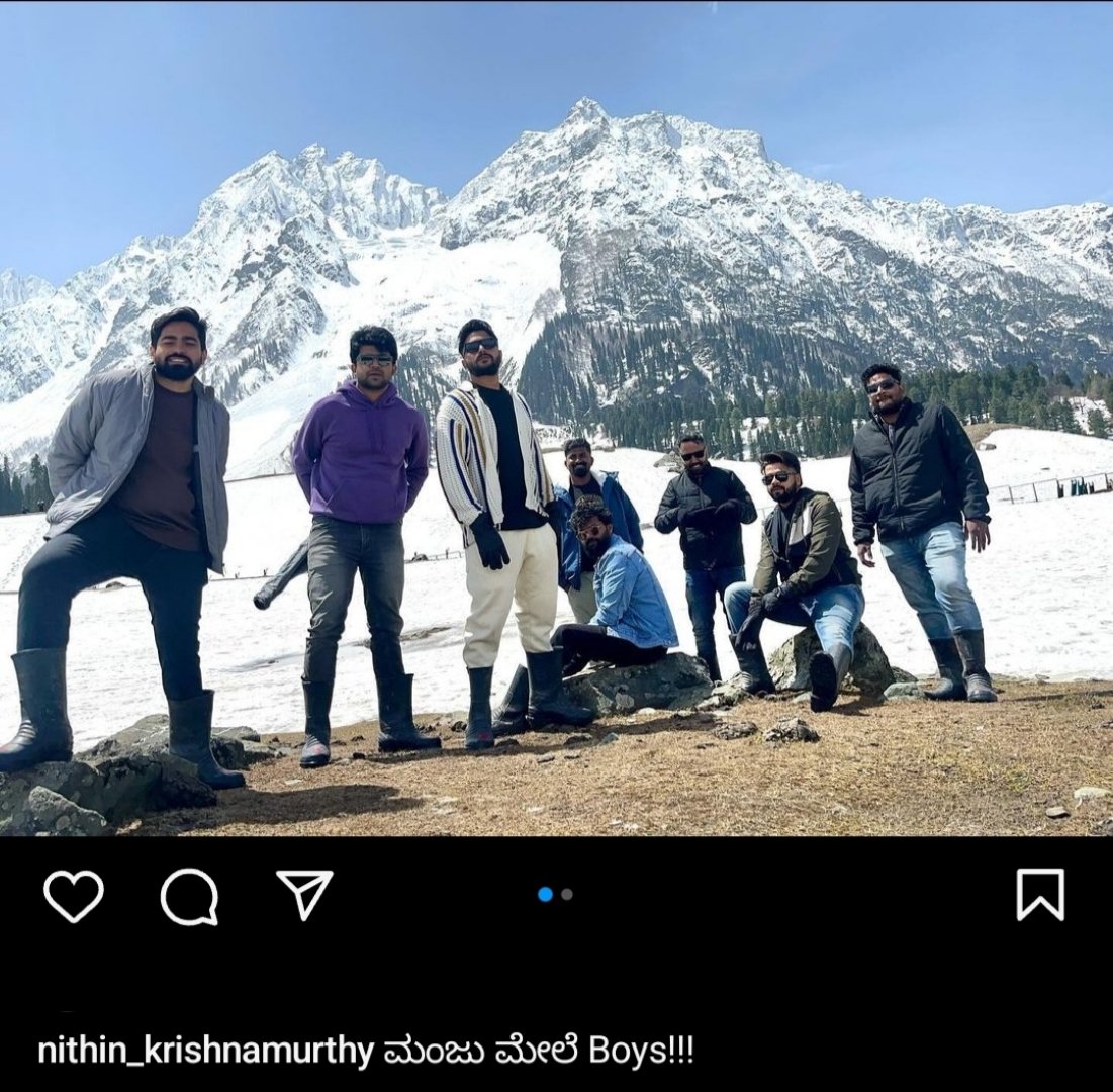 Hostel Hudugaru Bekagiddare Director #NithinKrishnamurthy posted a photo with his friends, captioned: ಮಂಜು ಮೇಲೆ Boys!!!