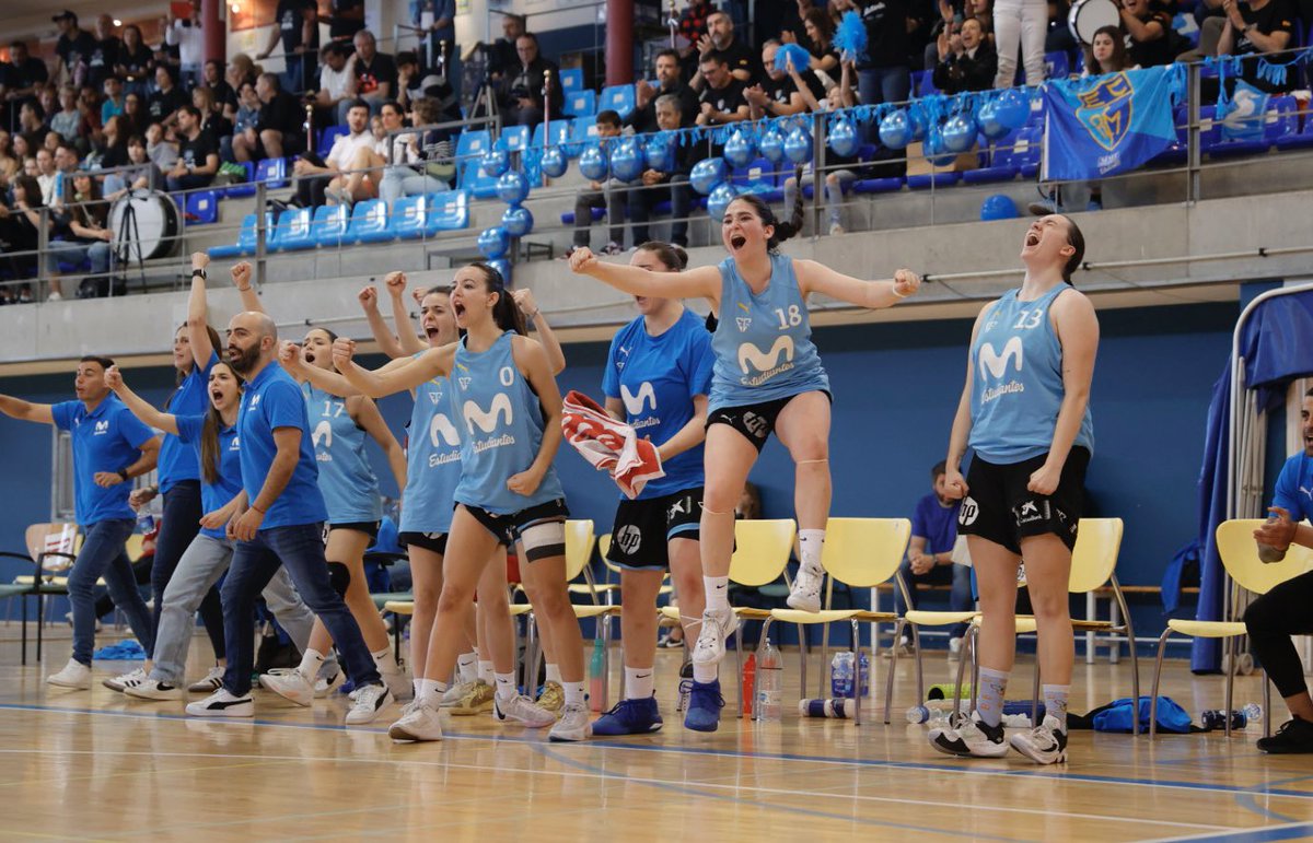jpelegrin_71's tweet photo. ¡Las juniors de @EstuCantera a la final! 

¡Vamos, tías! https://t.co/hncrodfggX