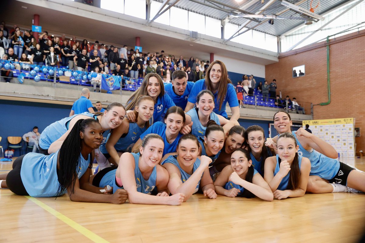 jpelegrin_71's tweet photo. ¡Las juniors de @EstuCantera a la final! 

¡Vamos, tías! https://t.co/hncrodfggX