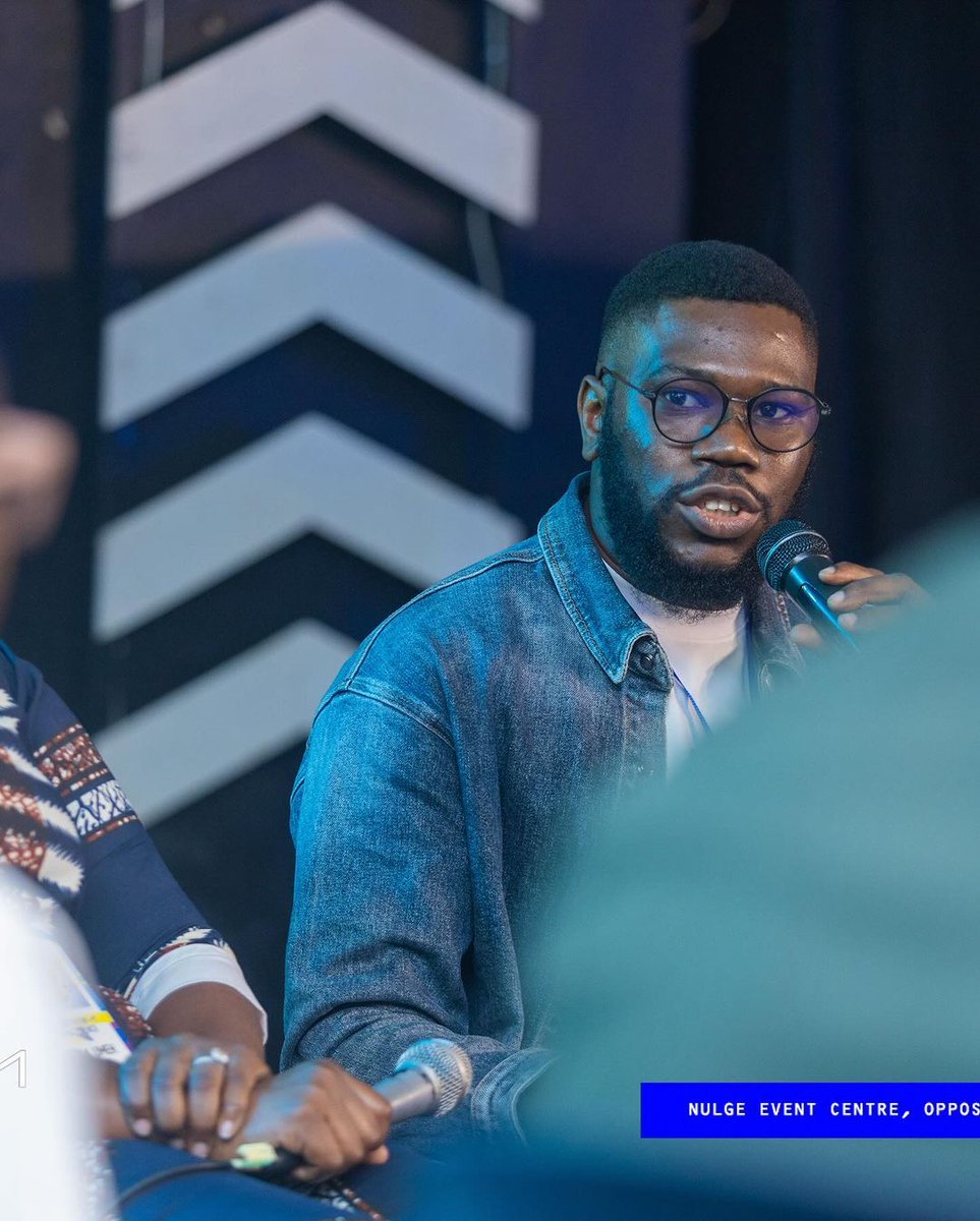 PeterROCK_'s tweet image. Security and user experience go hand-in-hand. While UI/UX designers strive for intuitive and engaging interfaces, cybersecurity professionals safeguard user data and privacy. 

#SecurityUX #UserExperienceSecurity #SecureDesign  #TrustBuilding  #IntegratedDesign #OpenCommunication