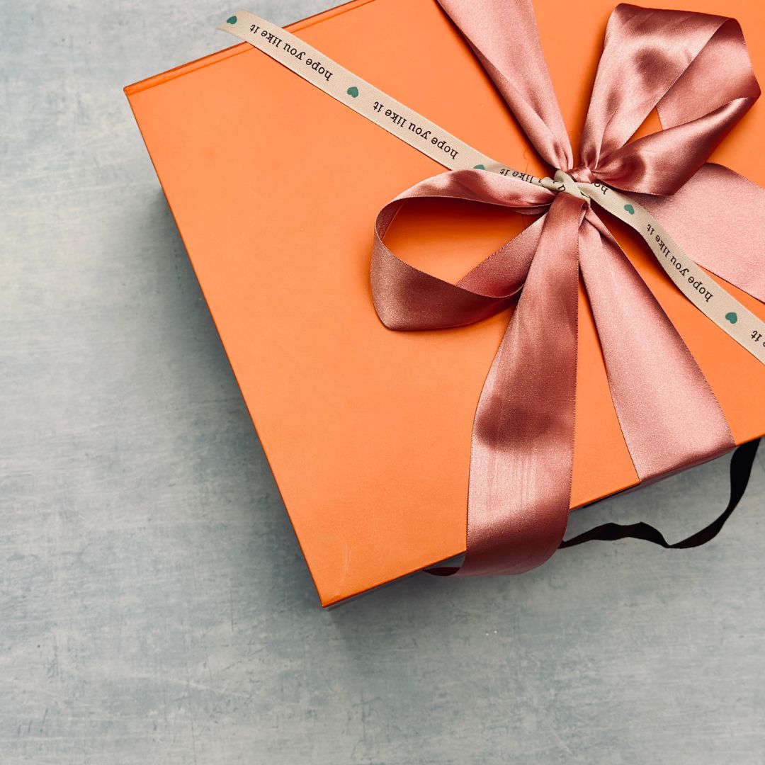 We put extra effort to make sure your ordered gift is presented beautifully and nicely 🎀

Do you pay attention to the presentation of the gift? 🙃🎁

#gifthamper #giftpresentation #gifts #giftbaskets #beautifulgifts #giftideas