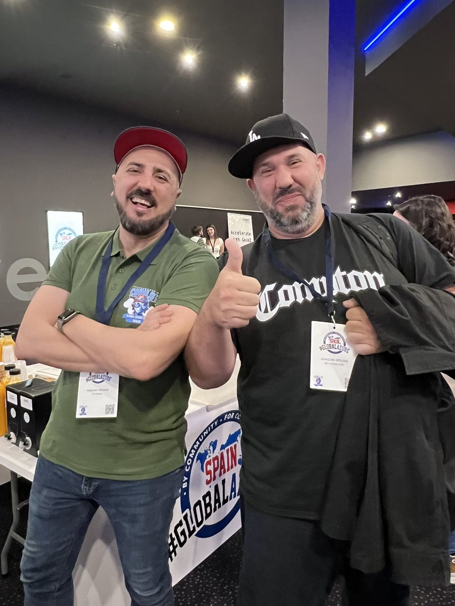alejandrolmeida's tweet photo. Pasándolo genial en el #GlobalAzureSpain, esto está lleno de gente maja! 

#GlobalAzure #GlobalAzure2024 #MVPBuzz #Azure #AI #Event https://t.co/0rW1161V81