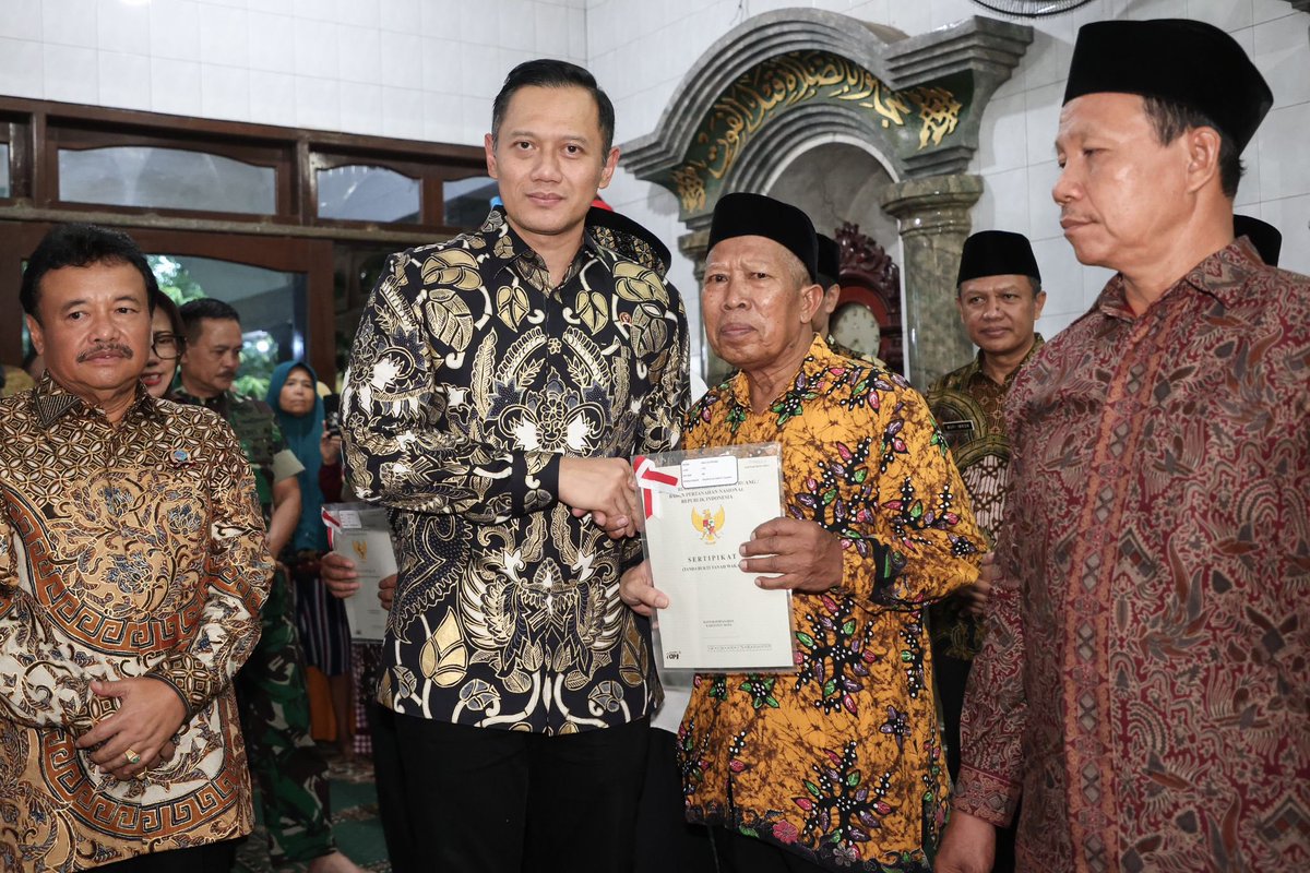 Agus Harimurti Yudhoyono (AHY) tweet media