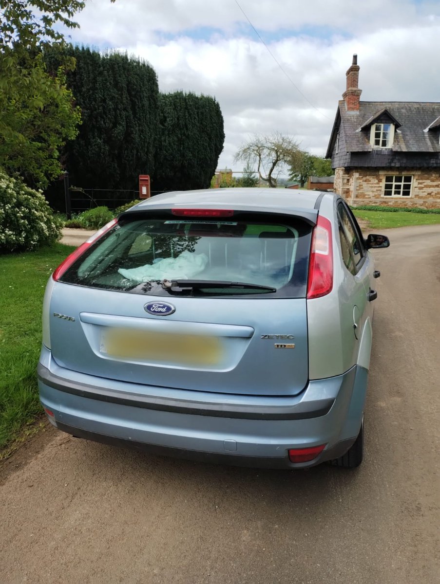 Stop xheck on a vehicle in Teigh, #Rutland as something just didn't feel right about it. No insurance No driving licence No seatbelt No MOT =No vehicle. Driver & his partner unable to explain why in area. Called taxi to Oakham station for a train back to Peterborough. PC4104