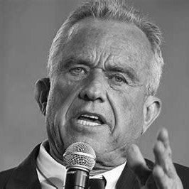 DEMS AT WAR WITH RFK JR