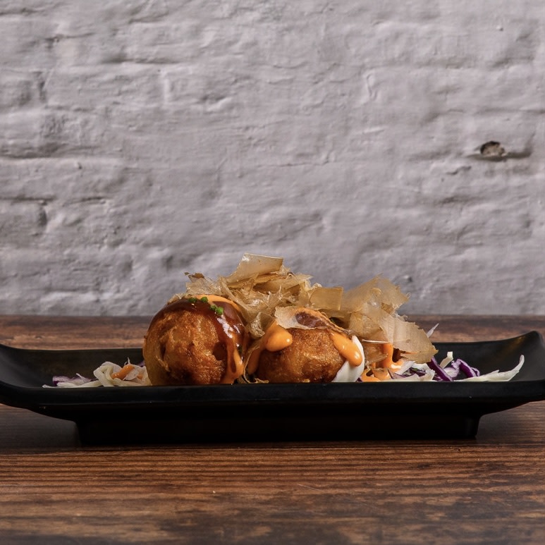 Sugoi_Fusion's tweet photo. We all know that feeling when there are too many delicious meals on the menu to choose from, and you just can’t pick one…😫 A smaller side dish gives you the luxury of trying even more without filling yourself up on mains, because after all, variety is the spice of life🥢 https://t.co/1IIgUiMfa5