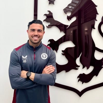 JoseMariLotina's tweet photo. Orgullo de AMIGO, suerte en esta nueva etapa @AVFCOfficial @Hugo_Schez https://t.co/j6fPf4U6VY