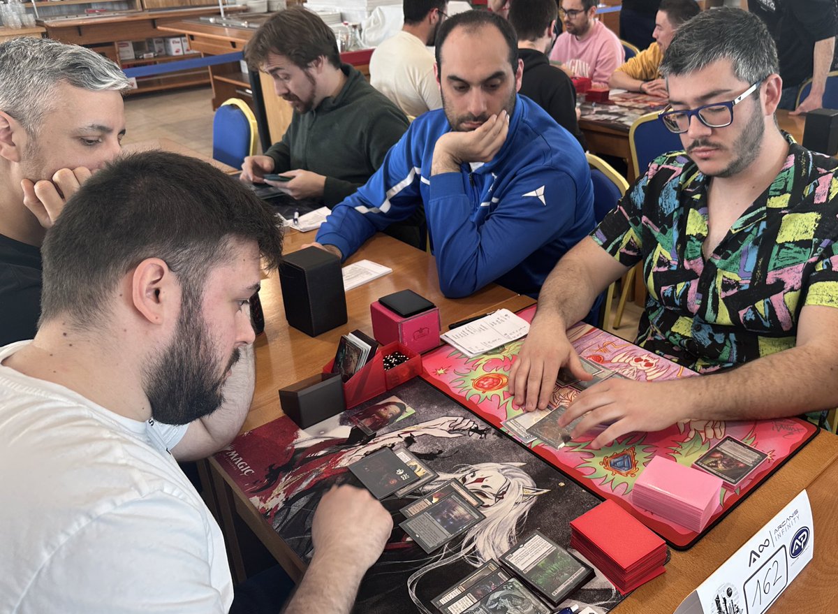 ArcanisInfinity's tweet photo. Aquí tenemos en su salsa a los jugadores del primer RCQ de Pioneer de los 4 que habrá este fin de semana en este #ArcanisInfinityXIX 

#MTGPioneer @Play_MTGgg https://t.co/CADibpz01A