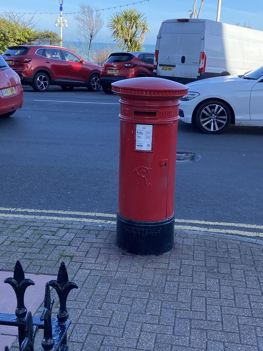 Queen Victoria #postbox on the front at Eastbourne. I imagine when it first appeared there was a nice clear view of the sea and no cars. Happy #PostboxSaturday