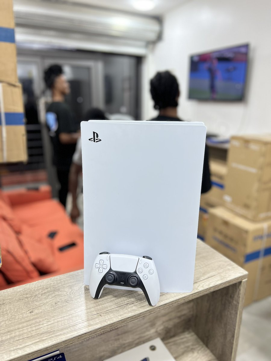 Preowned PlayStation 5 Standard Edition 

GH₵ 5,499 

☎️055 328 9132
📍Ashaley Botwe
