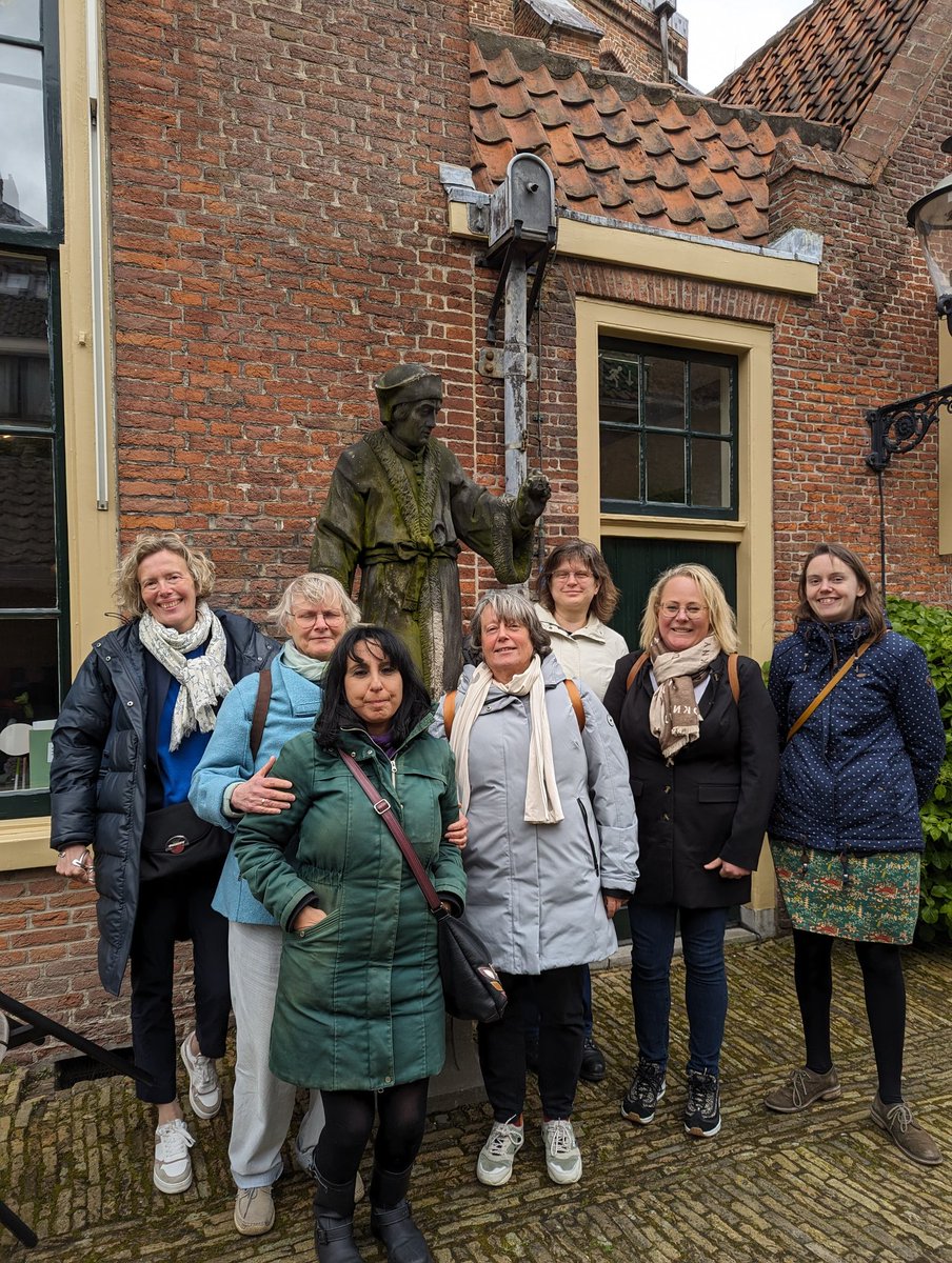 Ned_Indexers's tweet photo. Gisteren hadden we een NIN-uitje naar de tentoonstelling over de Haarlemse "uitvinder" van de boekdrukkunst, Laurens Janszoon Coster. Het was een heel geslaagde en gezellige dag! https://t.co/kz55MmcgLZ