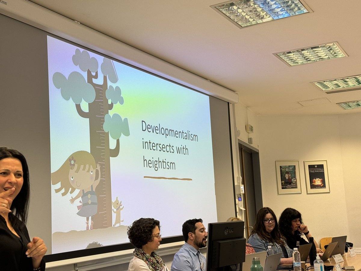 rebeccalawthom's tweet photo. Great @EducationSheff Sheffield methods institute and @iHumanSheff all presenting and generating discussion #humanizing healthcare @AntonisKtenidis @laurenewhite184 https://t.co/7nV62dJKUH