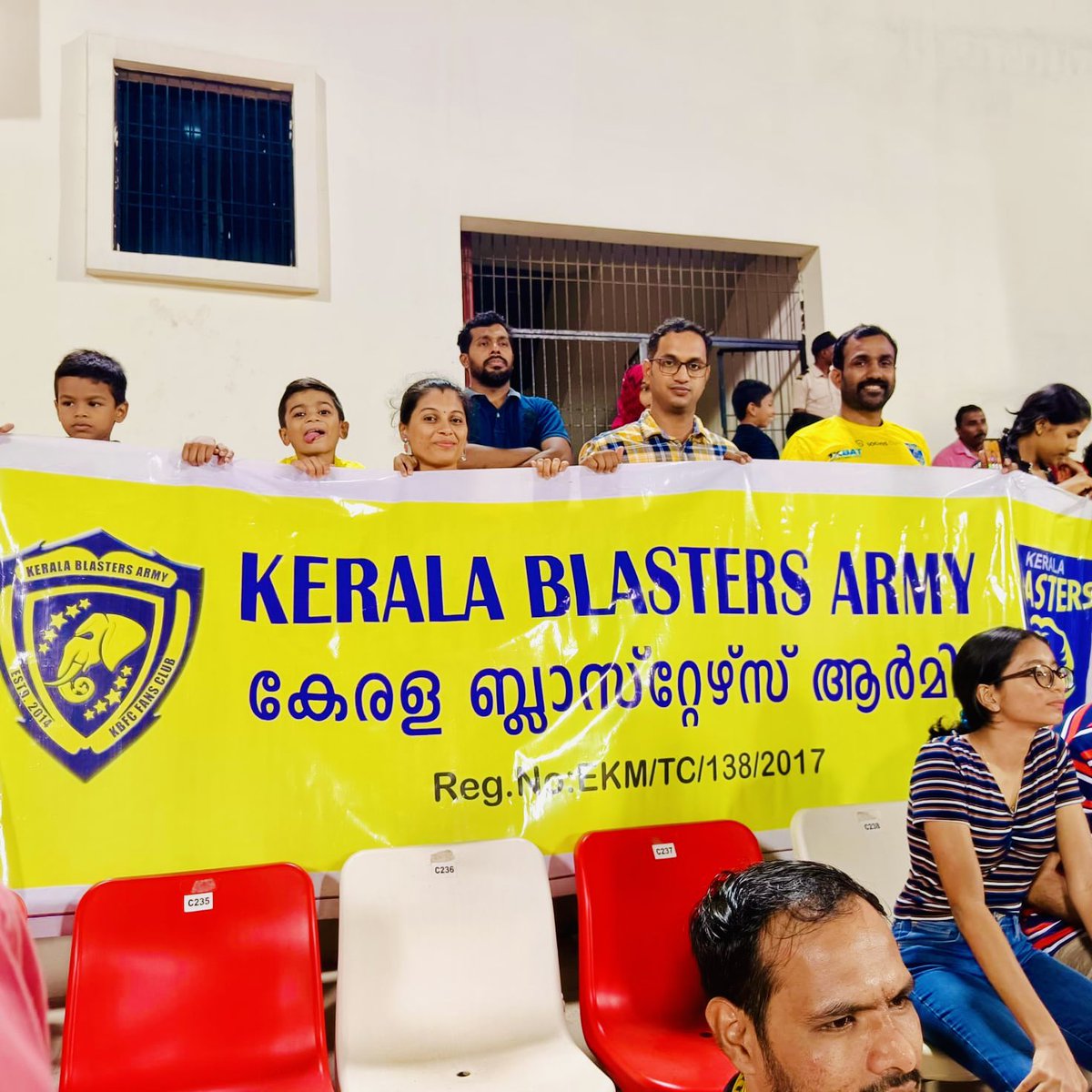 Home or Away doesn’t Matter, The Army Always there for our Team 💛🙌 . #Yennumoppamkbarmy #Keralablastersarmy #Keralablasters #ISL