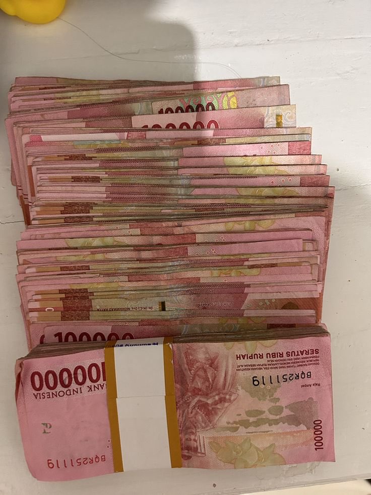 “apa yg bikin kmu bahagia?”

me: