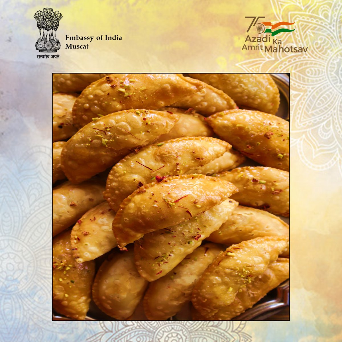 #IndiaStories

#Gujiya is a traditional sweet dish that literally melts in the mouth and is popularly eaten during #Holi festival in northern parts of #India.
It is a half-moon-shaped golden brown maida crust stuffed with pieces of pistachios, almonds, dry coconut, & cardamoms.