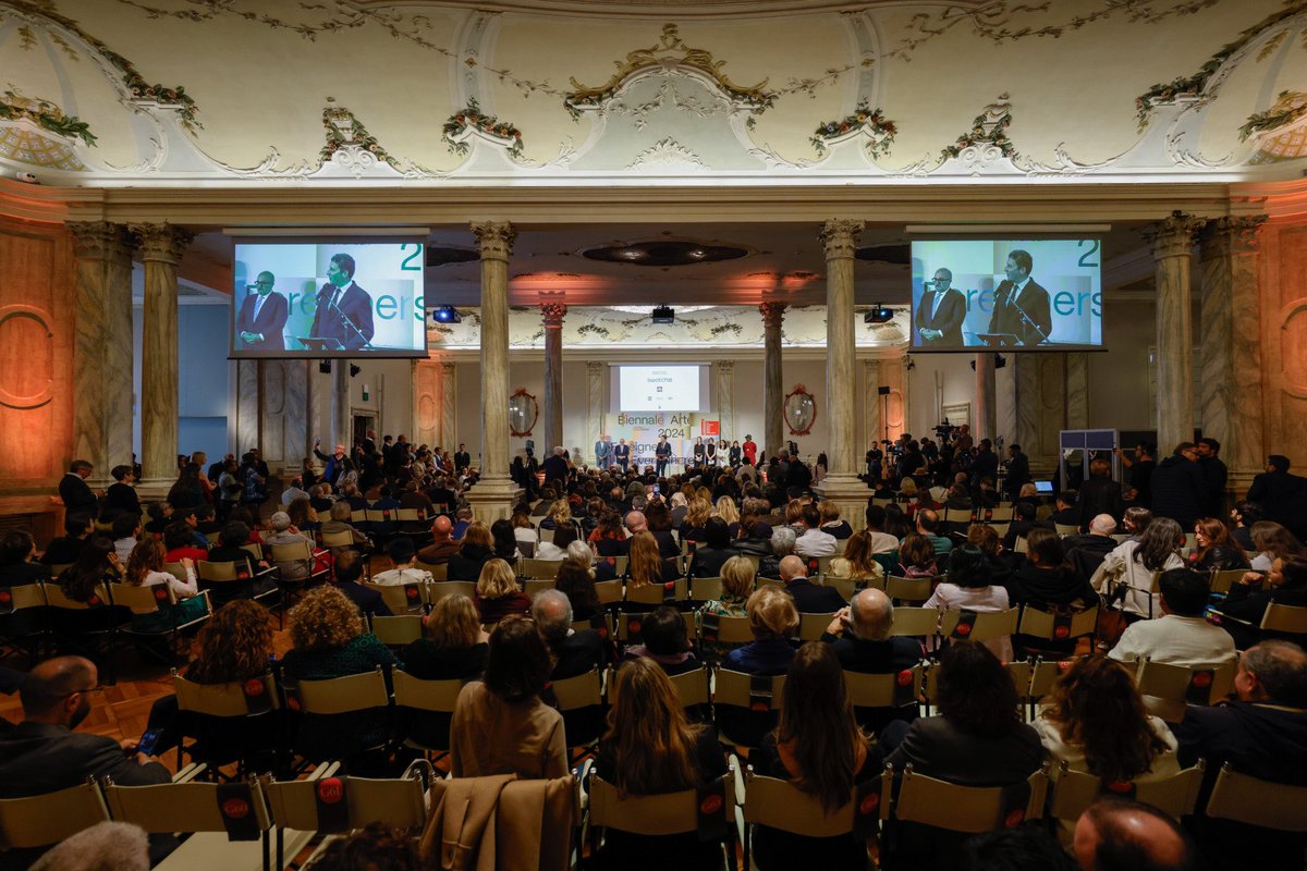 #BiennaleArte2024 #PietrangeloButtafuoco: “Grazie al @MiC_Italia, alle Istituzioni del territorio che in vario modo sostengono La Biennale, al @comunevenezia, alla @RegioneVeneto, alla Soprintendenza Archeologia, belle arti e paesaggio per il Comune di Venezia e Laguna, a