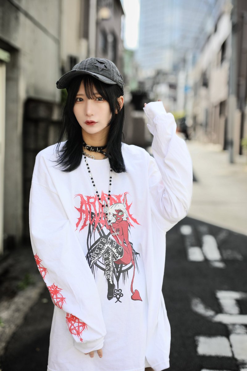 _acOlaSia_'s tweet photo. 👿acOlaSia 新作👿
【プレゼント企画】

応募方法:フォロー&amp;リポスト

👿DEMON L/S👿計1名様に

※サイズ→M/L/XL/XXL 
カラー→ブラック/ホワイト
サイズ・カラー　選択可

〆切:4/26
160cm XL https://t.co/BiPwnarT74