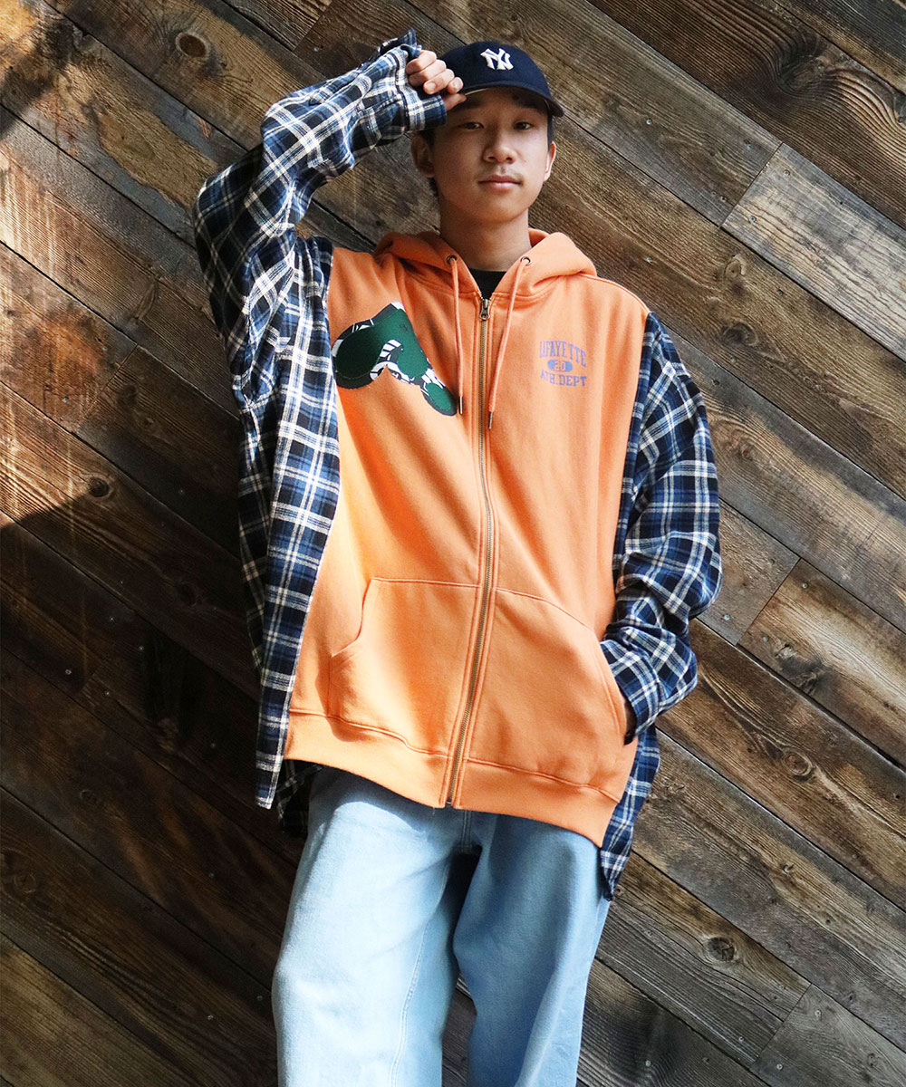 lafayette_jpn's tweet photo. 【#LFYT × #Awesomeboy】
Lafayette Tokyoにて開催されたAwesome Boy POP UPにて販売されたスペシャルなリメイクアイテムが4月21日(日)12時よりオンラインストアにて発売スタート✨
📱https://t.co/FLQzHyAWaV
完全一点物です!!
この機会をお見逃しなく!! https://t.co/swxDnDapD7