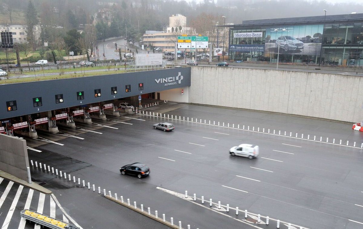Fermeture de l’autoroute A 13 : les élus plaident pour la gratuité des autoroutes A 14 et du tunnel Duplex ➡️ l.leparisien.fr/OJW0