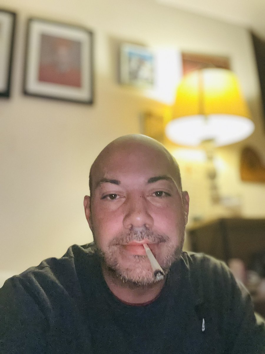 kmatar42's tweet photo. #happy420day  #staylifted #smoke #WeedDay #medicinal #smile https://t.co/cMrPqECTq4