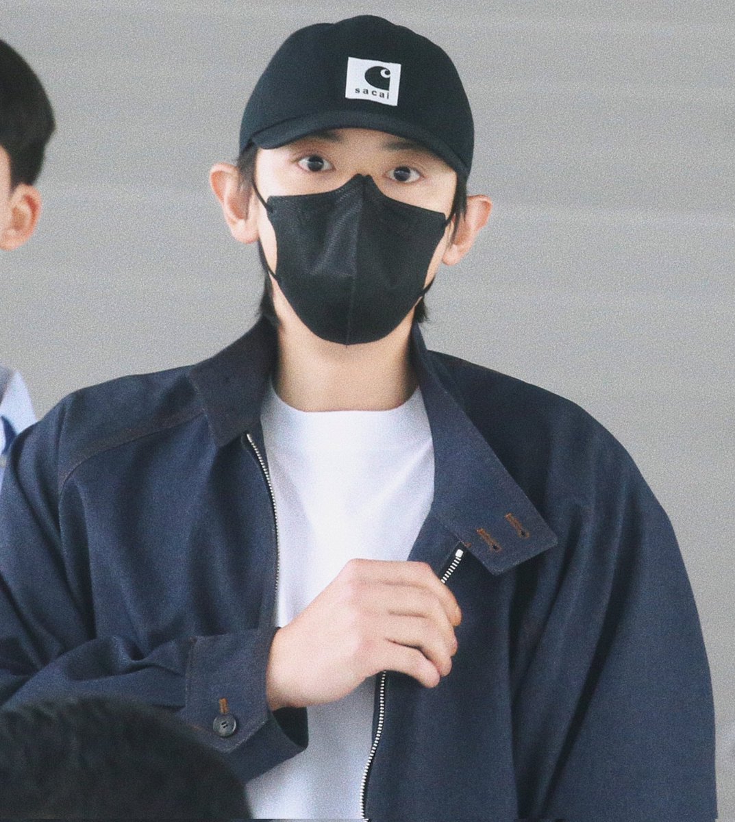 240420 | #CHANYEOL , Japonya’daki ‘UTO Festivali’ne katılmak için havalimanında! #EXO #엑소 @weareoneEXO