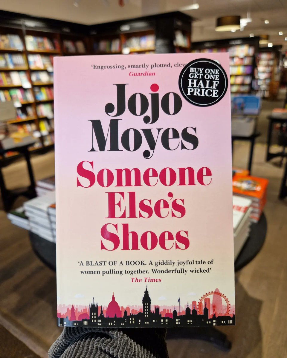 wswilmslow's tweet photo. Wow! Gorgeous weather &amp; some great fresh fiction PB in today

#Wilmslow
#bookshop
#waterstones https://t.co/LAta3cgNAj