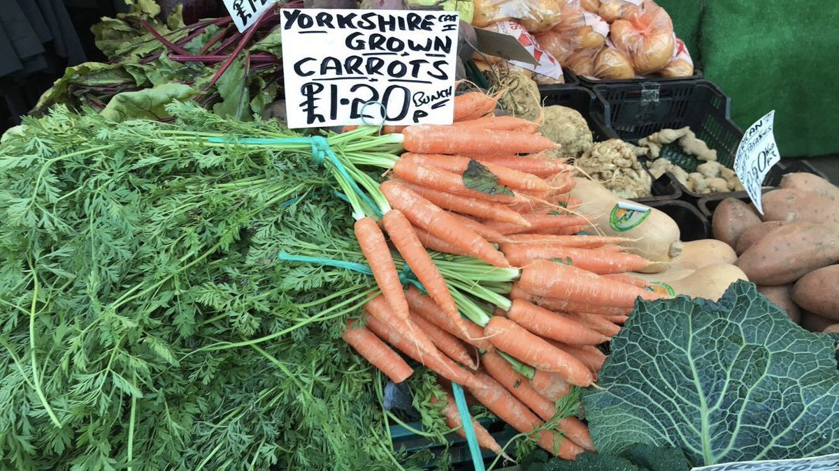 📆 Open 7 Days a Week. Whether you're craving fresh, locally-sourced veggies or on the hunt for one-of-a-kind handmade crafts, we've got you covered! Pop down to Shambles Market to discover what's on offer. visityork.org/business-direc…