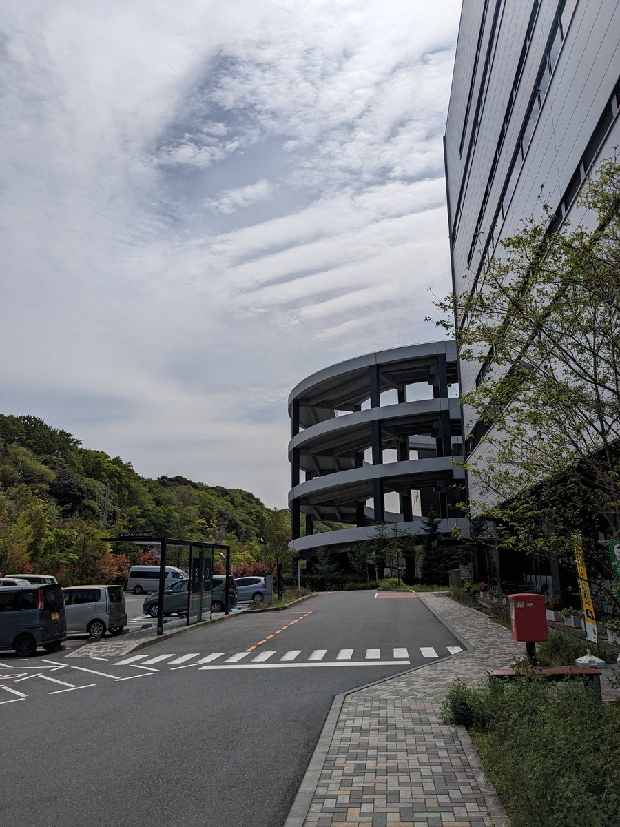 【悲報】各地で巨大な地震雲が観測された模様　次々うPされる画像によりSNSを恐怖に陥れる・・・