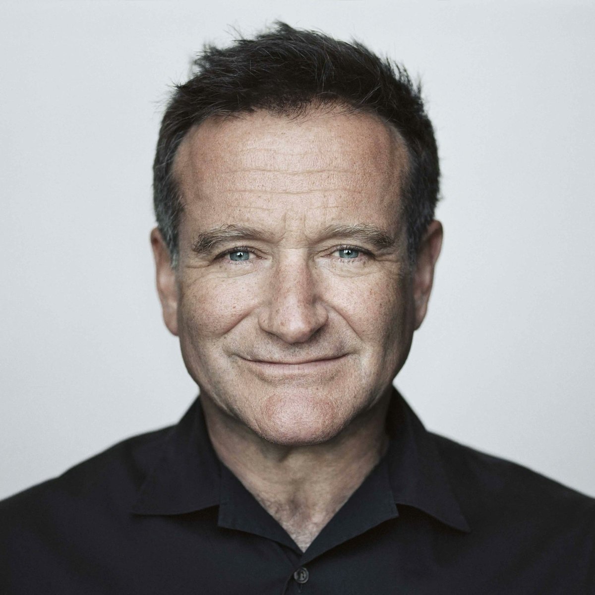 2. Robin Williams dijo una vez 'Creo que las personas más tristes siempre se esfuerzan al máximo por hacer feliz a la gente, porque saben lo que es sentirse absolutamente inútil y no quieren que nadie más se sienta así'