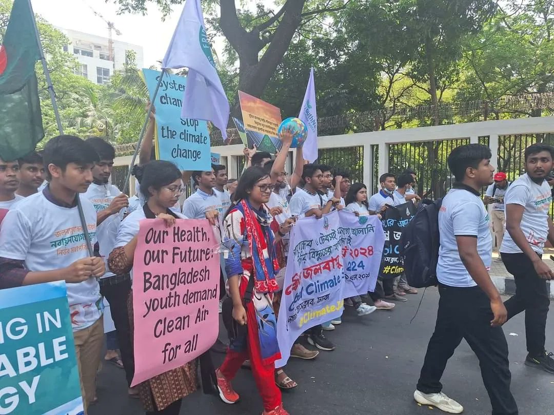 📢 It's our future, and we are taking charge! Join us in this historic movement. 💪
#EndFossilFuels 
#ClimateJusticeNow 
#GlobalClimateStrike #ClimateAction #FridaysForFuture #ClimateJustice #RenewableEnergy #ActNowForOurPlanet 
@GretaThunberg 
@SohanBMYP 
@FFF_Bangladesh