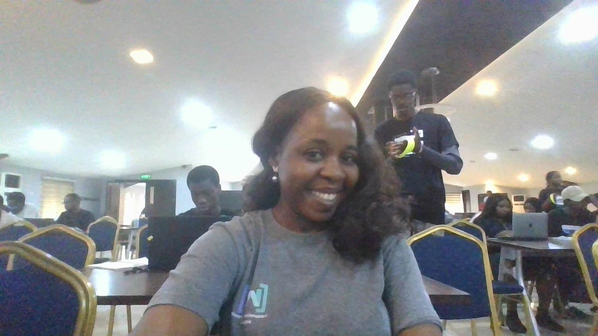 Live at #gdglagos #BuildwithAI event happening in Lagos. So interesting! AI is gonna blow our minds. Keep innovating #google #VertexAI