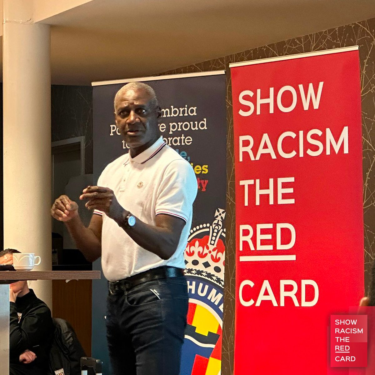 Congratulations to @benno_4 on his 1,000 show for @OnBBCNewcastle. #SAFC #Legend #ShowRacismtheRedCard @SunderlandAFC