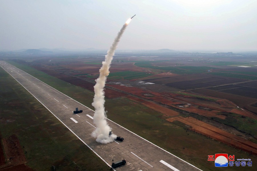 DPRK Missile Administration's Announcement Super-large Warhead Power Test for Cruise Missile and Test Launch of New Anti-aircraft Missile Conducted