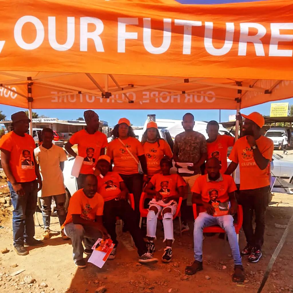 As we count down the days to elections our leadership is painting Diepsloot Orange today.

#Xiluva
#BonganiBaloyi
#OurHopeOurFuture
#WeAreXiluva
#VoteXiluva
