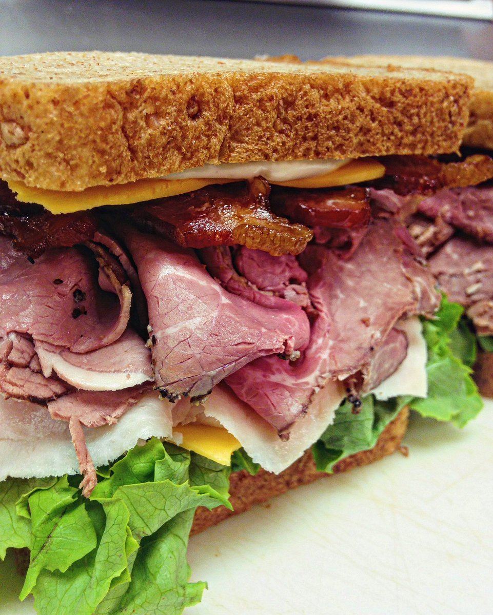 bridgetownfiner's tweet photo. Stop by today for some freshly sliced, homemade #Wagyu #RoastBeef! #BridgetownFinerMeats #WagyuBeef #TopRound #TheGoodStuff 513-574-3100 @bridgetownfiner https://t.co/7btR6uzHjA