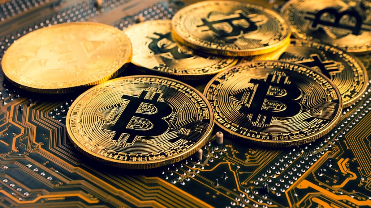 #Bitcoin 4. yarılanması (#halving) gerçekleşti. 
Madencilerin blok başına aldığı ödül miktarı 6.25 Bitcoin’den 3.125 Bitcoin’e düştü.