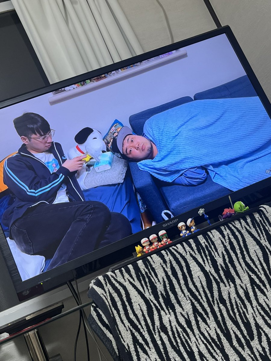 shun0504s's tweet photo. 何回目かわからんけど
所見に来たら
部屋の回線悪くて、
ケムリさんの変顔で止まっちゃったん
やけども、、、、

#僕らの別荘
#メンズコーチ所 https://t.co/wa4FhcLKoS
