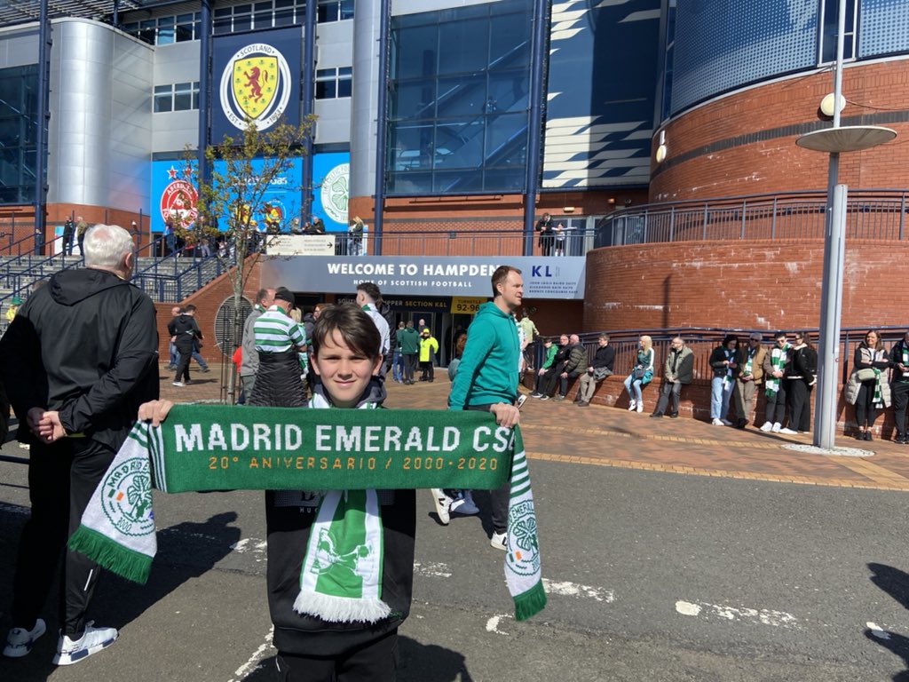 @celtic_madrid Best of luck to Danny and the Bhoys from Oliver and JD 🍀🍀