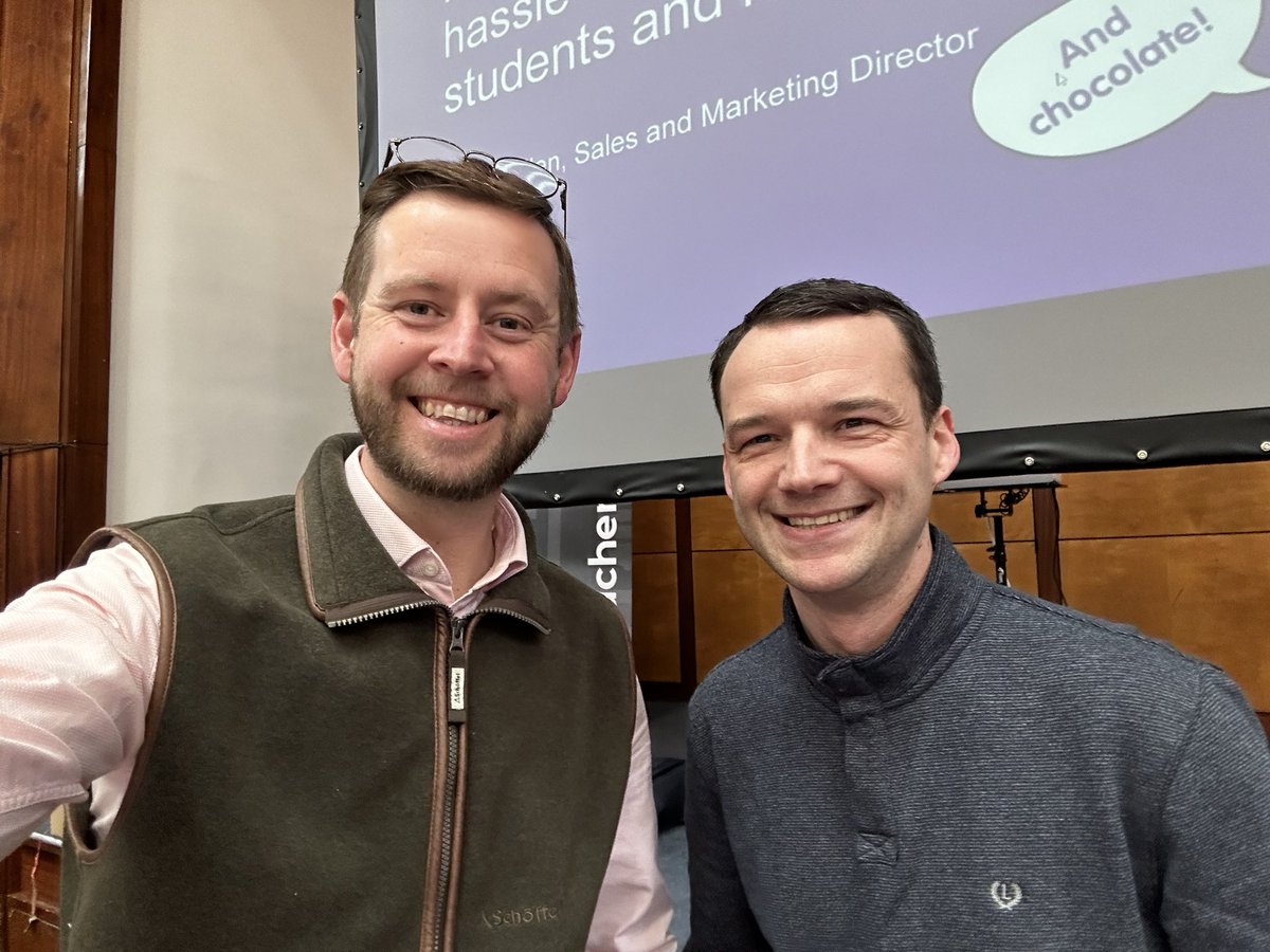 DrDavidBoyce's tweet photo. @DJGteaching spotted in the wild @TTRScience #TeamPhysics https://t.co/xFiyOEqe9r