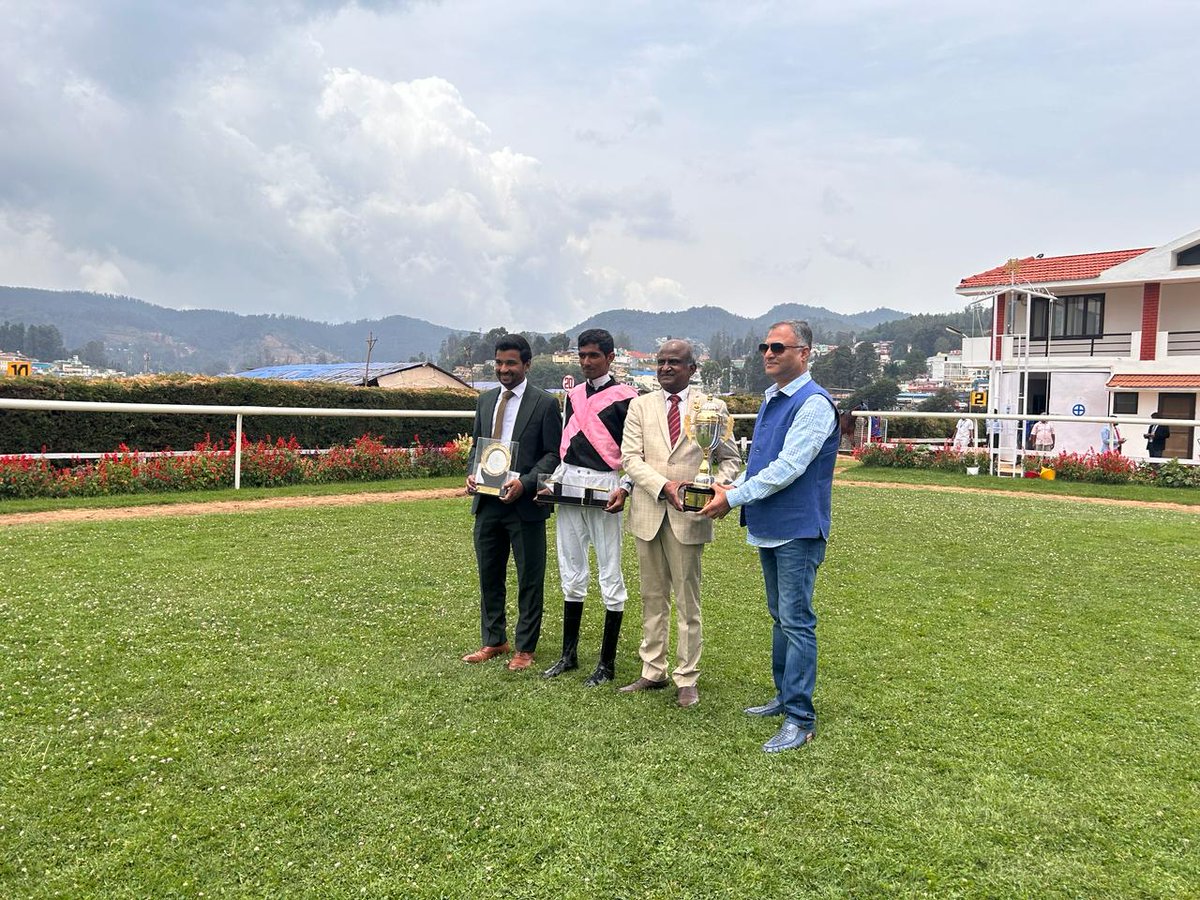 Grey Wind wins the First Classic race of Nilgris 1000 Guineas trained by Deepesh Narredu and ridden by #Hindu_singh