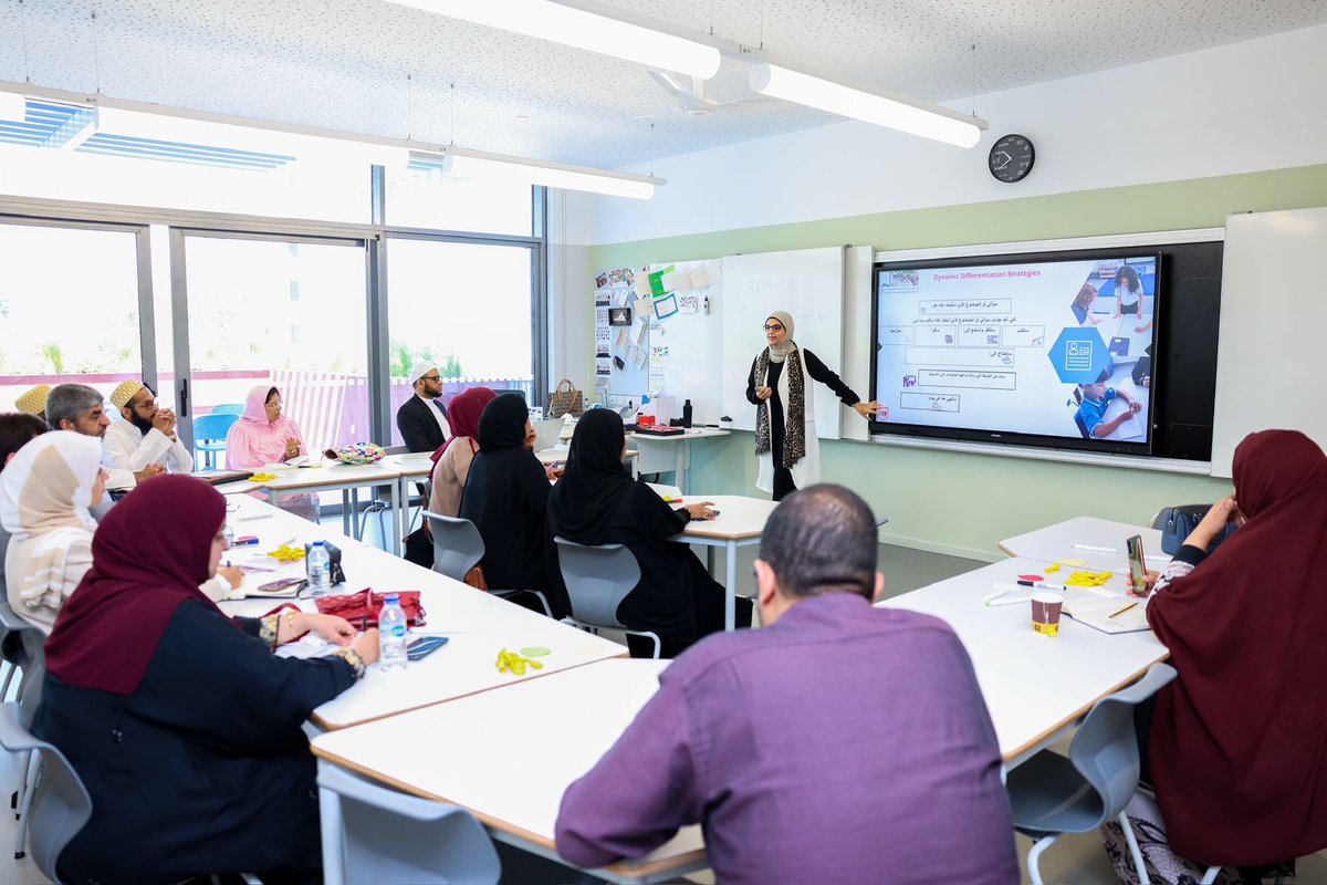 KHDA's tweet image. Today, we attended the Arabic Language & Islamic Studies Conference hosted by @DubaiCollege. Such initiatives allow the education community to share experiences & build collaborative networks that support the efforts of teachers in safeguarding Arabic language & Islamic Studies.