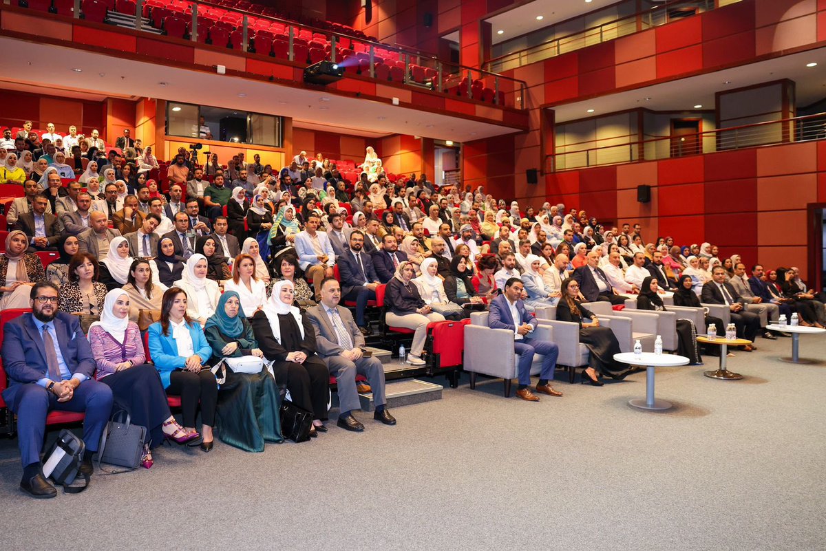 KHDA's tweet image. Today, we attended the Arabic Language & Islamic Studies Conference hosted by @DubaiCollege. Such initiatives allow the education community to share experiences & build collaborative networks that support the efforts of teachers in safeguarding Arabic language & Islamic Studies.