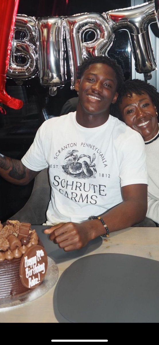 Schrute Buck on Sol tweet media