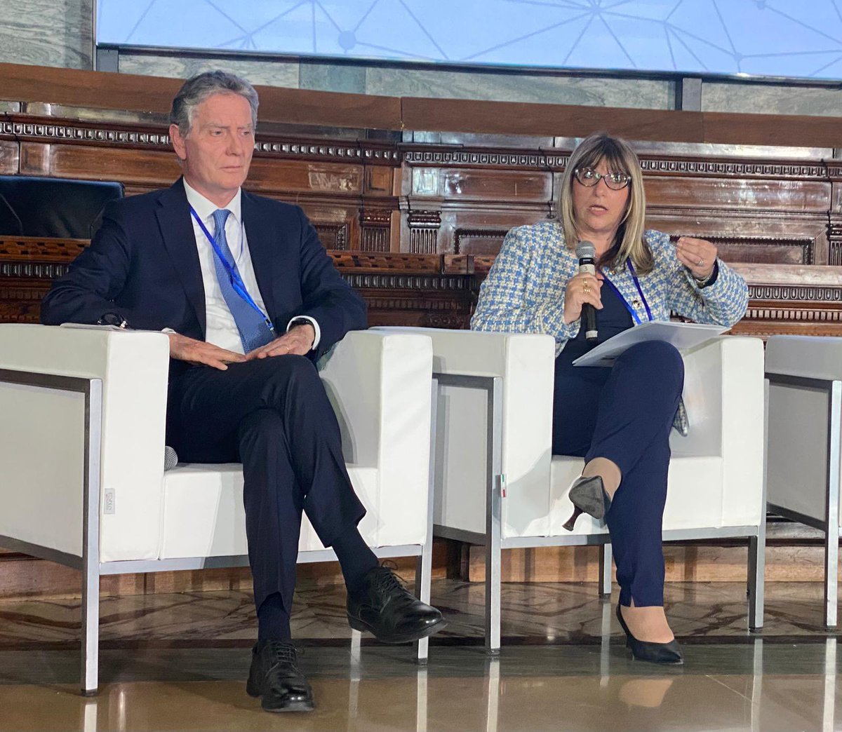 CislNazionale's tweet photo. #DanielaFumarola a Feuromed: “Bisogna aprire una stagione di corresponsabilità sociale che permetta di fare passi decisivi rispetto a tutte le grandi sfide da cui dipendono la crescita e il futuro del Paese a partire dallo sviluppo del Sud. Il Mezzogiorno può e deve diventare davvero l’hub centrale del Mediterraneo. Occorre fermare la fuga dei giovani e la desertificazione, investendo sul capitale umano, puntando su innovazione, nuove tecnologie, sostenibilità ambientale, riqualificazione del patrimonio urbano, inclusione sociale”.