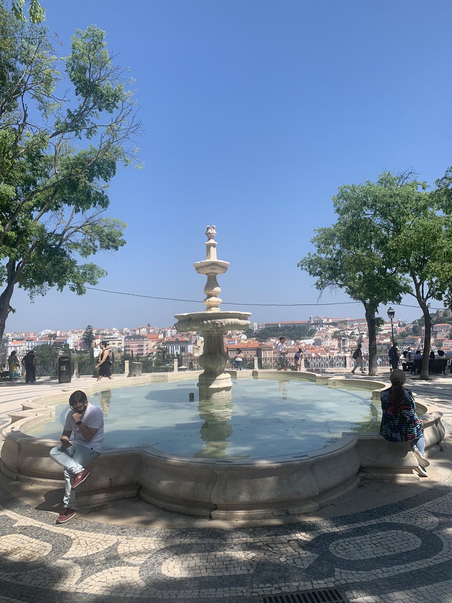 TerezaGoldfinch's tweet image. Great trip to Lisbon, attending Ecstatic Truth, symposium I co-organise with Birgitta Hosea and Pedro Serrazina.