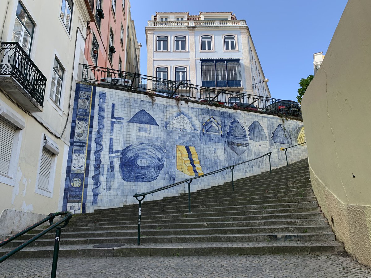 TerezaGoldfinch's tweet image. Great trip to Lisbon, attending Ecstatic Truth, symposium I co-organise with Birgitta Hosea and Pedro Serrazina.