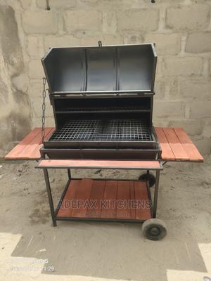 Anyone who knows where I can hire a local barbecue grill roaster for a whole day?
#tweethelp